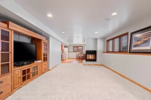 1228 Gail Dr, Green Bay, WI 54311 - Photo 41