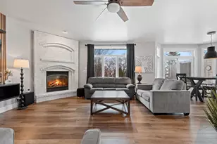 1228 Gail Dr, Green Bay, WI 54311 - Photo 5