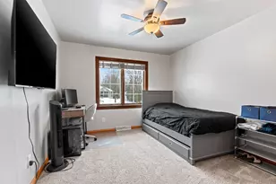 1228 Gail Dr, Green Bay, WI 54311 - Photo 33