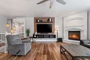 1228 Gail Dr, Green Bay, WI 54311 - Photo 7