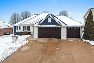 1228 Gail Dr, Green Bay, WI 54311 - Photo 1