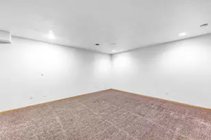 1968 Trenton Ln, Suamico, WI 54313 - Photo 17