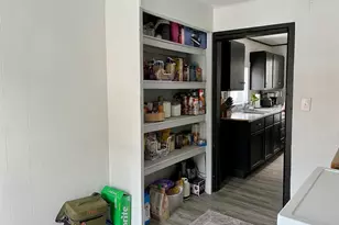 705 W North Water St, New London, WI 54981 - Photo 9