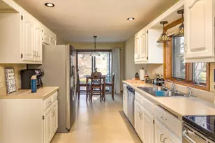 8 Fiesta Ct, Appleton, WI 54911 - Photo 11