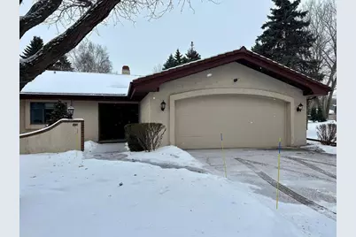 8 Fiesta Court #E, Appleton, WI 54911 - Photo 1