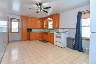 1021 Navarino St, Algoma, WI 54201 - Photo 11