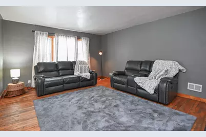 1021 Navarino Street, Algoma, WI 54201 - Photo 5