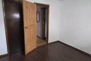 1230 S 31st St, Manitowoc, WI 54220 - Photo 15