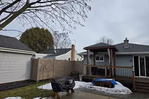 1230 S 31st St, Manitowoc, WI 54220 - Photo 3