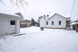 540 Elm St, Neenah, WI 54956 - Photo 21