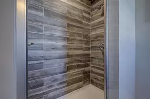 2911 E Aquamarine Ave, Appleton, WI 54913 - Photo 17