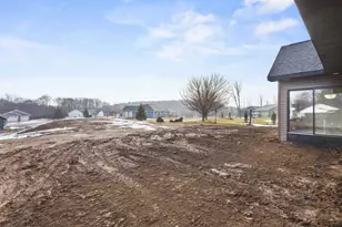 206 Abby Ln, Francis Creek, WI 54214 - Photo 33