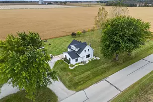 5637 Town Hall Dr, Pulaski, WI 54162 - Photo 39