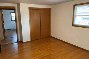 2138 Patty Ln, Green Bay, WI 54304 - Photo 11