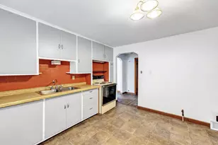 1243 Berner St, Green Bay, WI 54302 - Photo 13