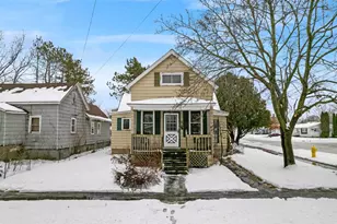 655 Gilmore St, Marinette, WI 54143 - Photo 27