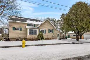 655 Gilmore St, Marinette, WI 54143 - Photo 23