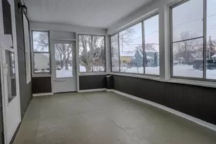 904 W 8th Ave, Oshkosh, WI 54902 - Photo 21