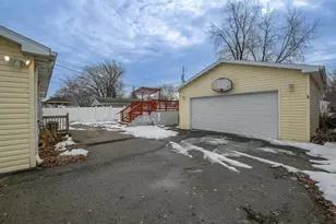 1235 E Sylvan Ave, Appleton, WI 54915 - Photo 3