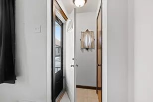 821 School Pl, Green Bay, WI 54303 - Photo 5