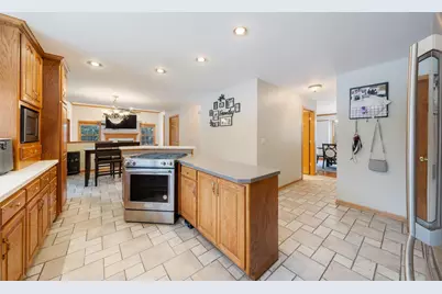 2985 Pine Ridge Road, Oshkosh, WI 54904 - Photo 13