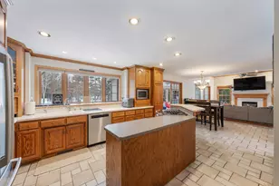 2985 Pine Ridge Rd, Oshkosh, WI 54904 - Photo 11