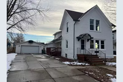 182 6th Street, Fond du Lac, WI 54935 - Photo 1