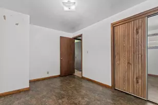 848 E Glendale Ave, Appleton, WI 54911 - Photo 13