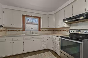 848 E Glendale Ave, Appleton, WI 54911 - Photo 3