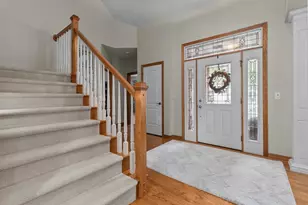 217 E Wentworth Ln, Appleton, WI 54913 - Photo 9