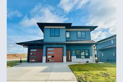 385 N Wilson Street, Kimberly, WI 54136 - Photo 1