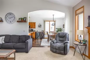 223 Sunny Meadows Dr, Kaukauna, WI 54130 - Photo 9