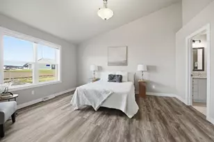 5735 N Acadia Dr, Appleton, WI 54913 - Photo 11