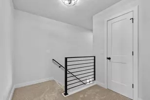 W5826 Roundstone Pl, Menasha, WI 54952 - Photo 39