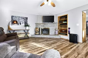 802 E Florida Ave, Appleton, WI 54911 - Photo 13