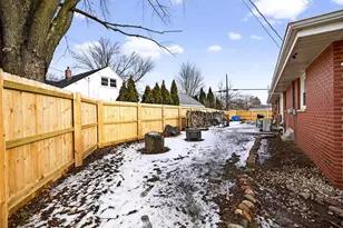 802 E Florida Ave, Appleton, WI 54911 - Photo 35