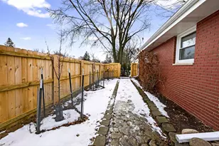 802 E Florida Ave, Appleton, WI 54911 - Photo 37