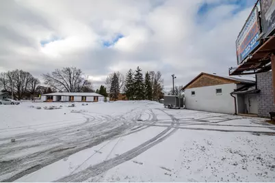 1666 Main Street, Green Bay, WI 54302 - Photo 17