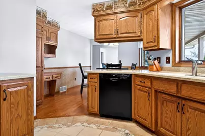 N9619 Darboy Drive, Appleton, WI 54915 - Photo 7