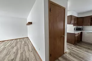 318 Sacramento St, Berlin, WI 54923 - Photo 7