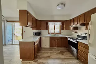 318 Sacramento St, Berlin, WI 54923 - Photo 9