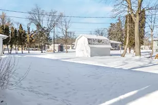 800 Maple St, Winneconne, WI 54986 - Photo 33