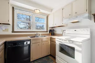 800 Maple St, Winneconne, WI 54986 - Photo 5