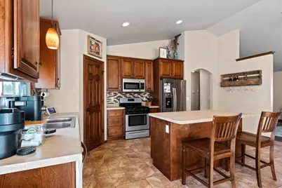 4824 Isabella Circle, Hobart, WI 54155 - Photo 11