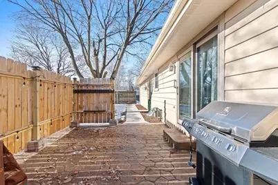 2203 E College Avenue, Appleton, WI 54915 - Photo 27