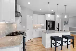 3442 Leeds Castle Dr, Green Bay, WI 54313 - Photo 19