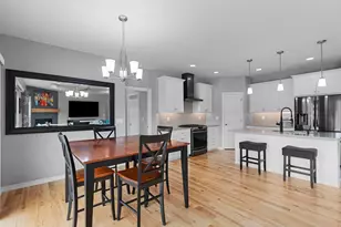 3442 Leeds Castle Dr, Green Bay, WI 54313 - Photo 23