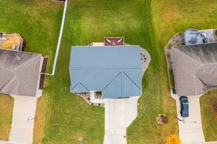 3442 Leeds Castle Dr, Green Bay, WI 54313 - Photo 73