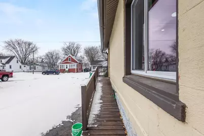2206 Ashland Street, Oshkosh, WI 54901 - Photo 7