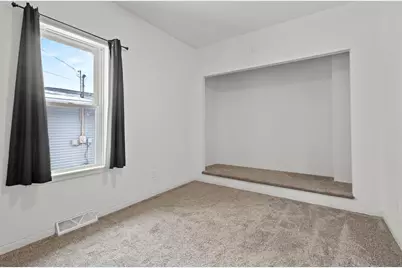 2206 Ashland Street, Oshkosh, WI 54901 - Photo 15